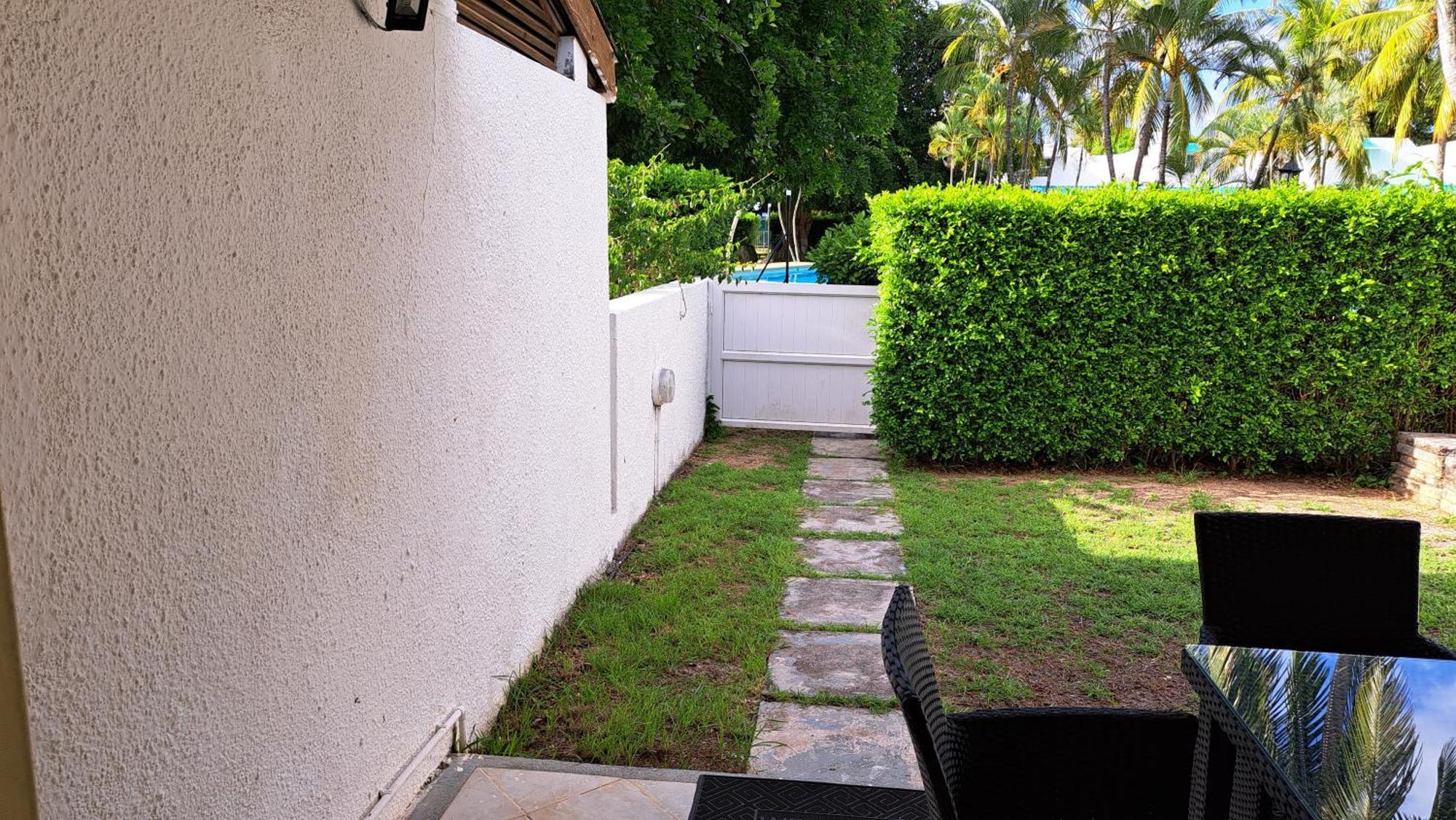 Peaceful And Private Villa Grand Baie Exterior foto